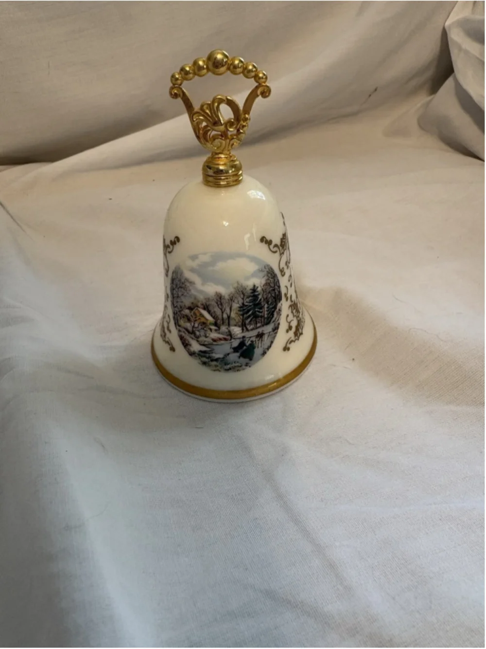 Gotham Noel Christmas Bell Fine China W/gold-tone Handle Vintage. 1051